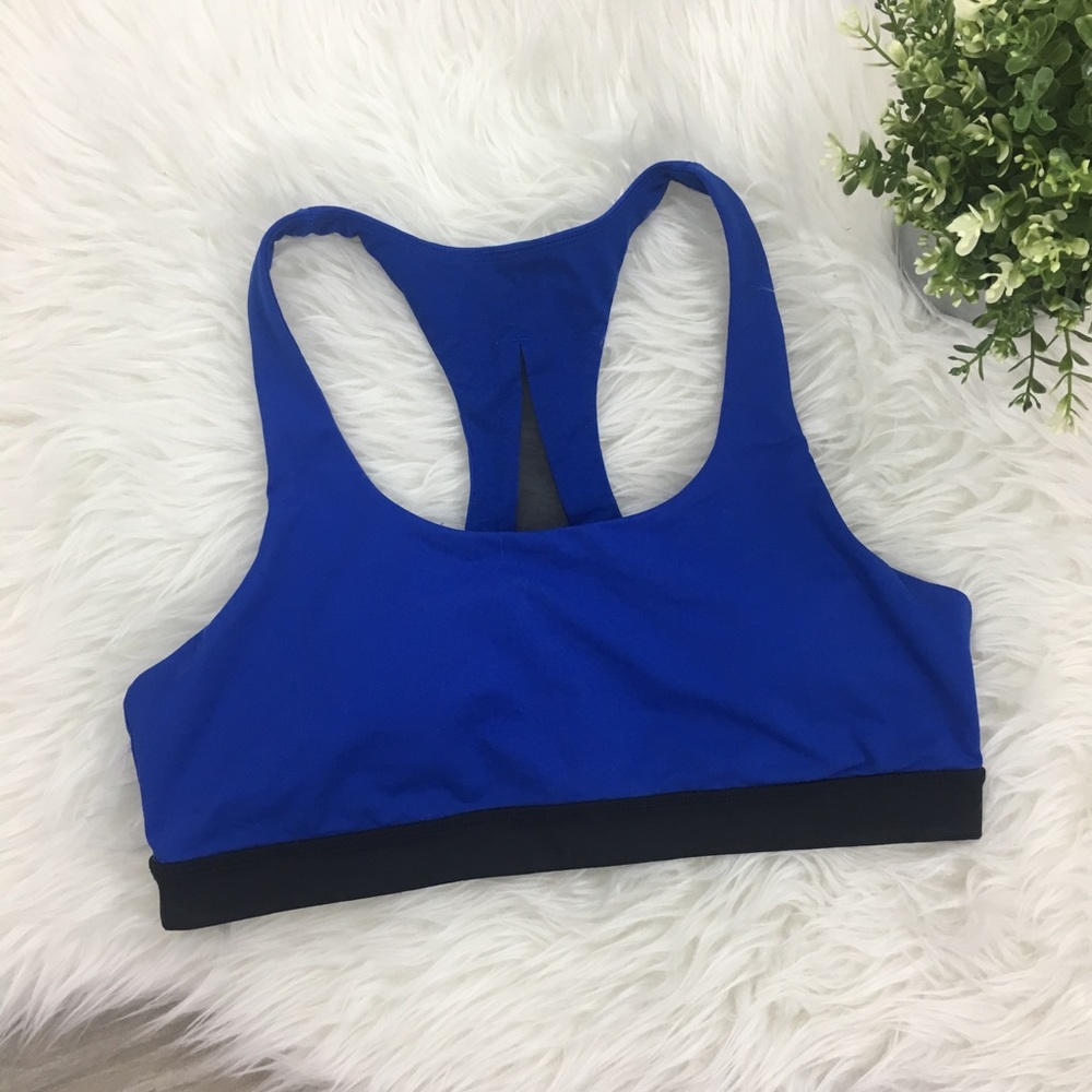 SOLD Lululemon Invigorate Sports Bra - Size 12 - Picture 2 of 6
